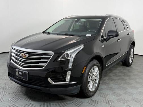 Stellar Black Metallic 2017 Cadillac XT5 Luxury