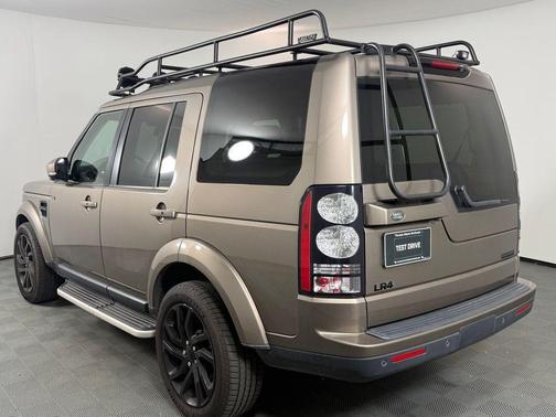 2016 Land Rover LR4 Base