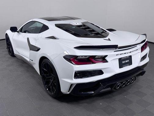 Arctic White 2026 Chevrolet Corvette ZR1