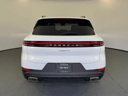 2026 Porsche Cayenne AWD