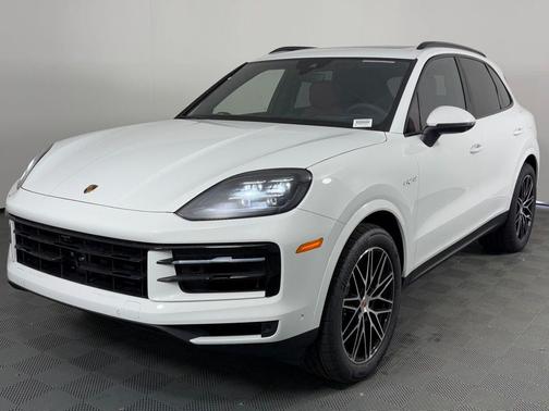 2026 Porsche Cayenne AWD