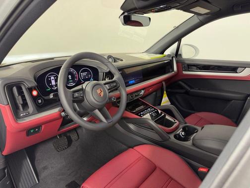 2026 Porsche Cayenne AWD