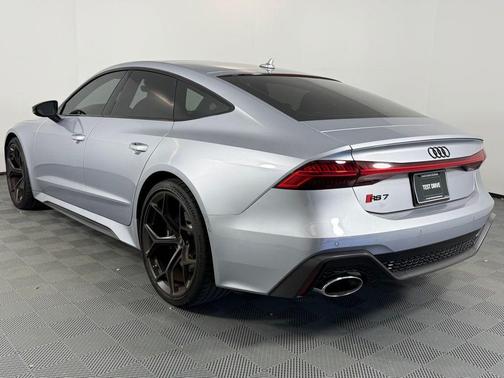 2025 Audi RS 7 4.0T quattro Performance