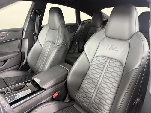 2025 Audi RS 7 4.0T quattro Performance