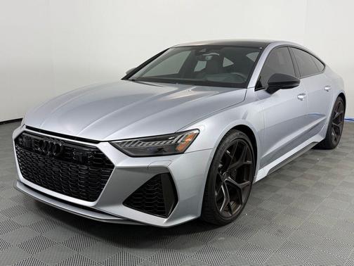 2025 Audi RS 7 4.0T quattro Performance