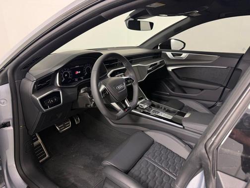 2025 Audi RS 7 4.0T quattro Performance