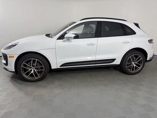 2024 Porsche Macan T