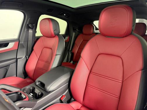 2026 Porsche Cayenne AWD