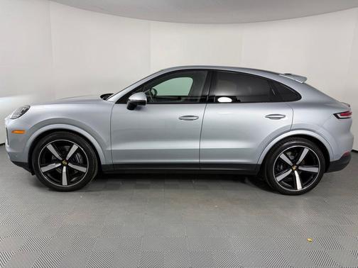 2024 Porsche Cayenne AWD
