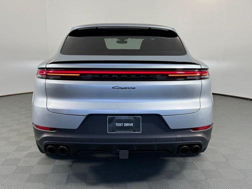 2024 Porsche Cayenne AWD