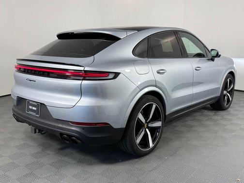 2024 Porsche Cayenne AWD