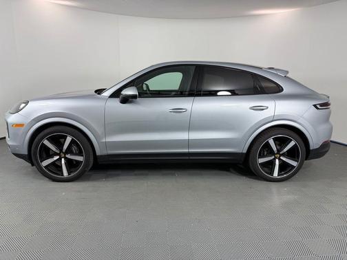 2024 Porsche Cayenne AWD