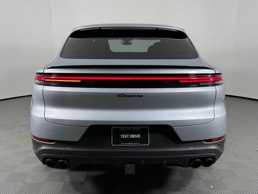 2024 Porsche Cayenne AWD