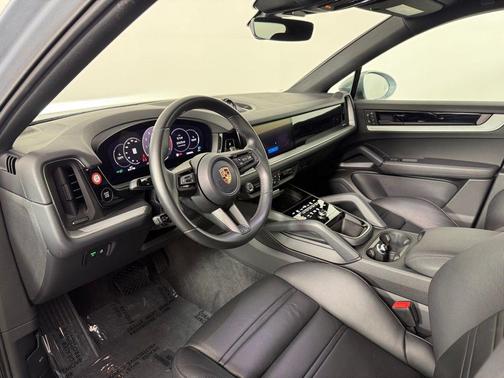 2024 Porsche Cayenne AWD