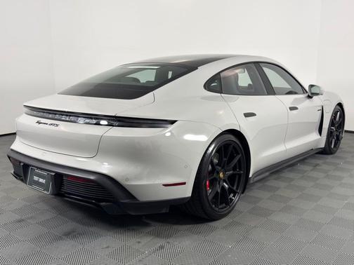 2023 Porsche Taycan GTS