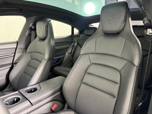 2025 Porsche Taycan Base