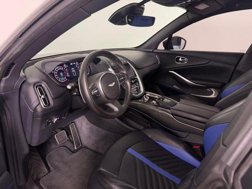 2023 Aston Martin DBX 707