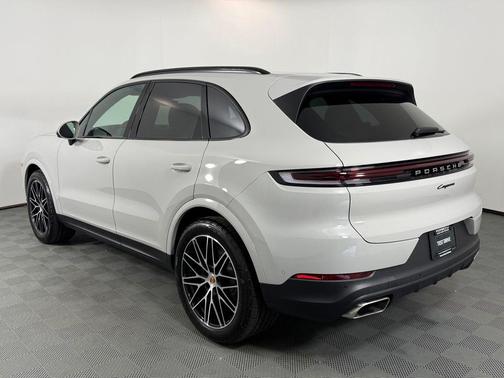 Chalk 2026 Porsche Cayenne Base