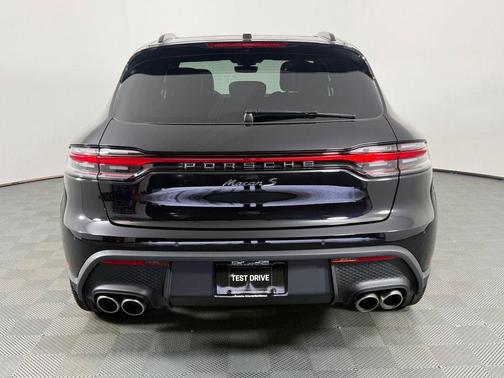Jet Black 2026 Porsche Macan S