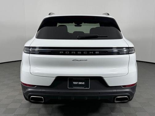 2025 Porsche Cayenne Base