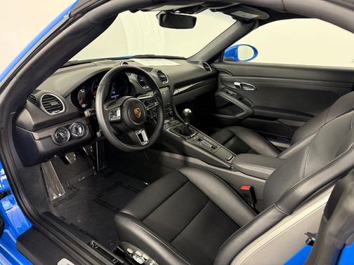 2023 Porsche 718 Boxster GTS 4.0