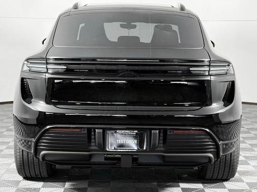 2025 Porsche Macan Electric Base