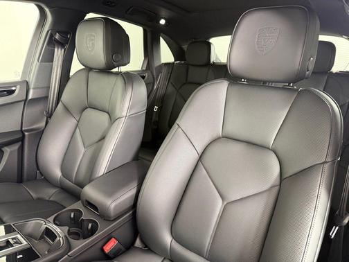 2026 Porsche Macan T