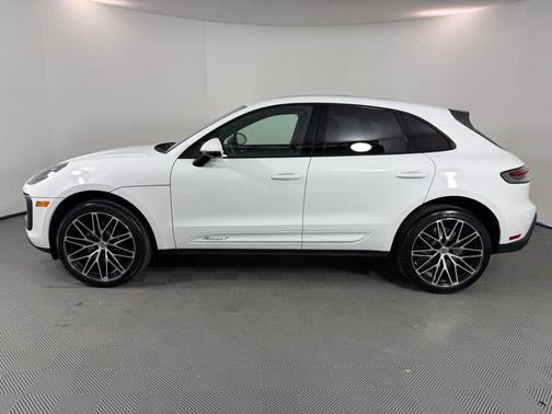 2026 Porsche Macan T