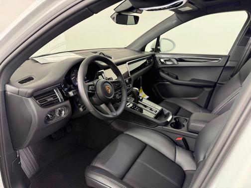 2026 Porsche Macan T