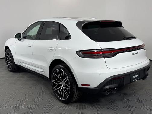 2026 Porsche Macan T