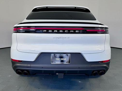 2025 Porsche Cayenne S Coupe AWD