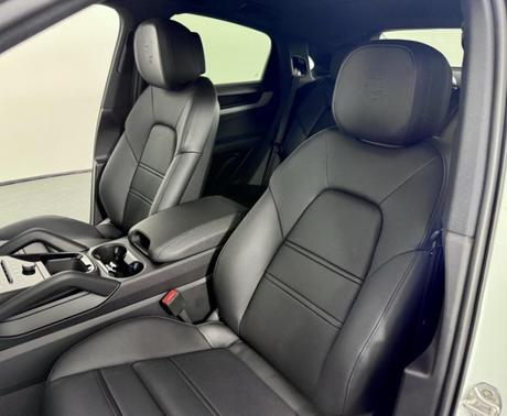 2025 Porsche Cayenne S Coupe AWD