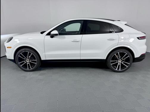 2025 Porsche Cayenne S Coupe AWD