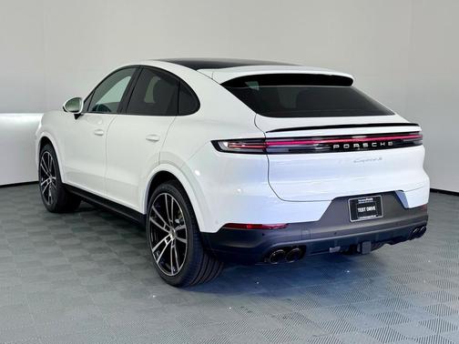 2025 Porsche Cayenne S Coupe AWD