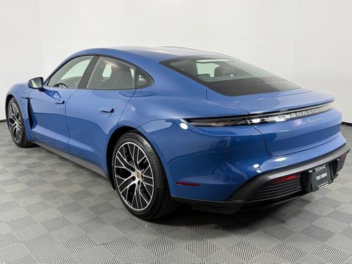 2026 Porsche Taycan 4