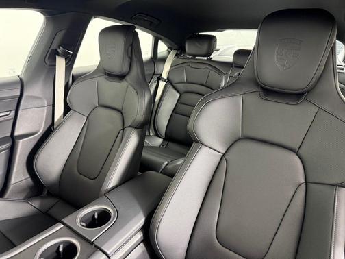 2026 Porsche Taycan 4