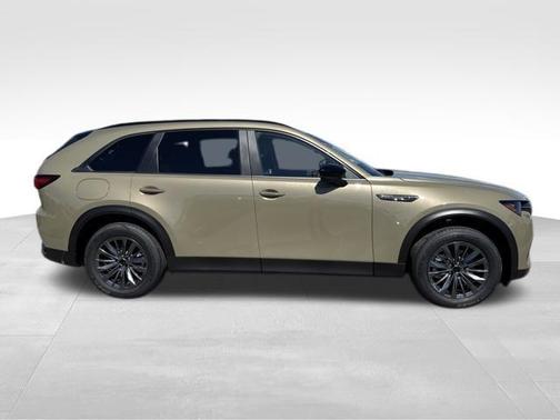 Zircon Sand Metallic 2026 Mazda CX-70 PHEV SC