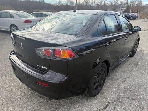 2015 Mitsubishi Lancer SE