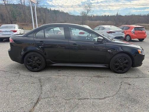 2015 Mitsubishi Lancer SE