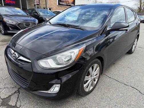 2013 Hyundai Accent SE
