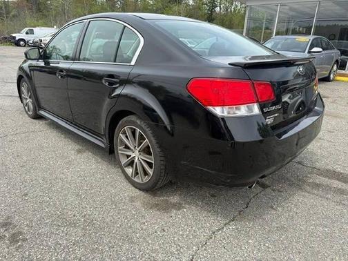 Crystal Black Silica 2013 Subaru Legacy Sport