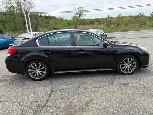 Crystal Black Silica 2013 Subaru Legacy Sport