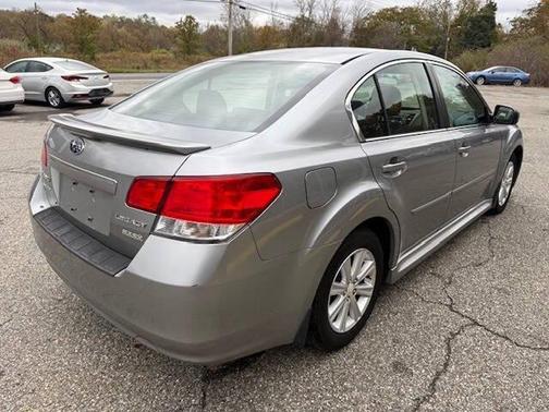 2011 Subaru Legacy Premium