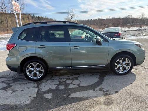 2017 Subaru Forester 2.5i Touring