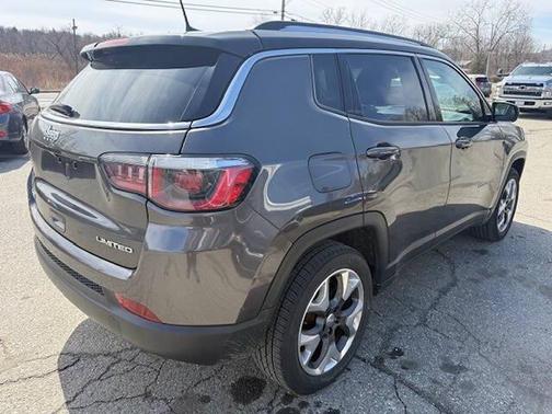 Granite Crystal Metallic Clearcoat 2019 Jeep Compass Limited