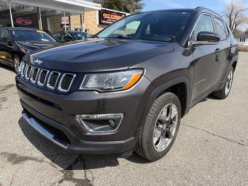 Granite Crystal Metallic Clearcoat 2019 Jeep Compass Limited