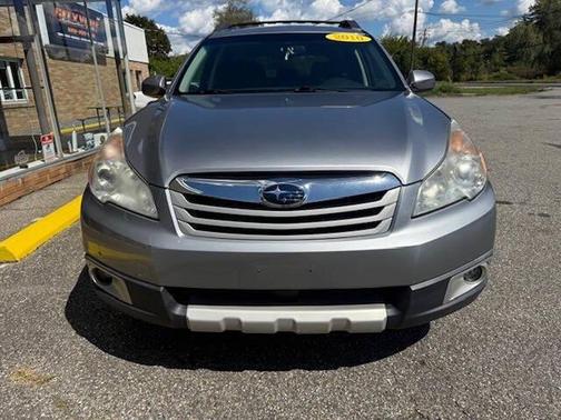 2010 Subaru Outback 2.5 i Limited