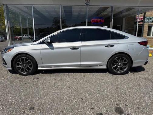 2018 Hyundai SONATA Sport 2.0T