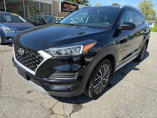 Black Noir Pearl 2021 Hyundai TUCSON SEL