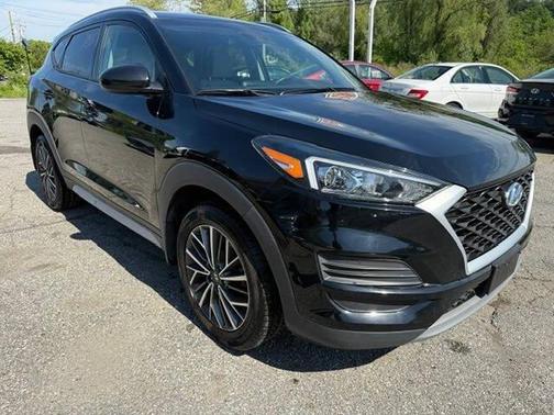 Black Noir Pearl 2021 Hyundai TUCSON SEL